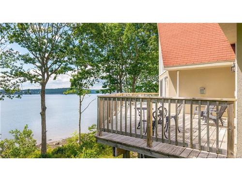 178 Hills Point Rd, Oak Bay, NB 