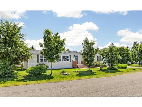 8 Lausanne St, Moncton, NB 
