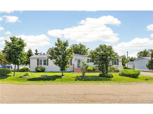 8 Lausanne St, Moncton, NB 