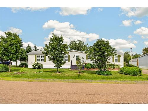 8 Lausanne St, Moncton, NB 