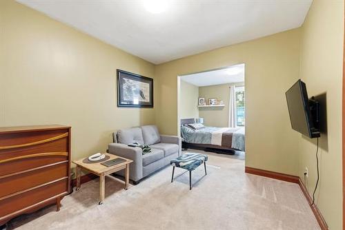 411 Leighton Ave, Winnipeg, MB 