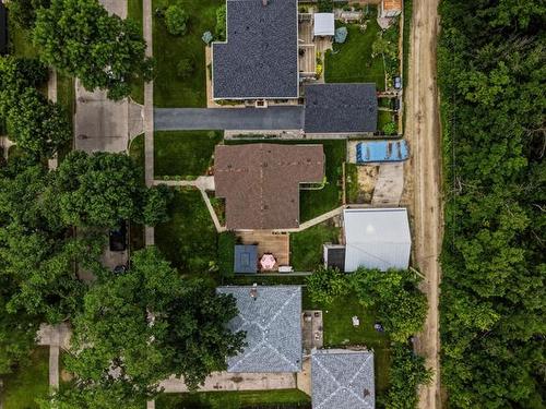411 Leighton Ave, Winnipeg, MB 