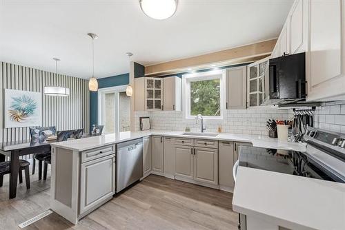 411 Leighton Ave, Winnipeg, MB 