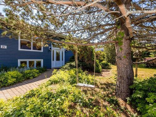 31 Grandview Drive  Wolfville, NS B4P 1W8
