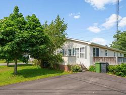 77 River Ridge Drive  East Royalty, PE C1C 1R1