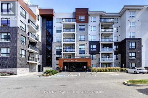 303 - 340 PLAINS ROAD E  Burlington, ON L7T 2C8
