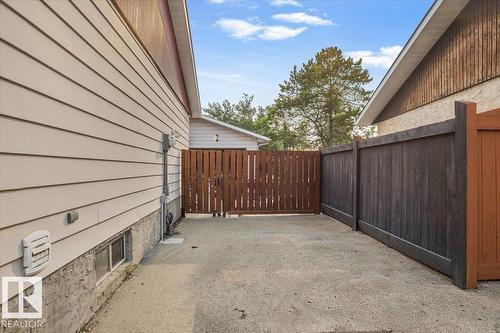 13224 37 St Nw, Edmonton, AB 