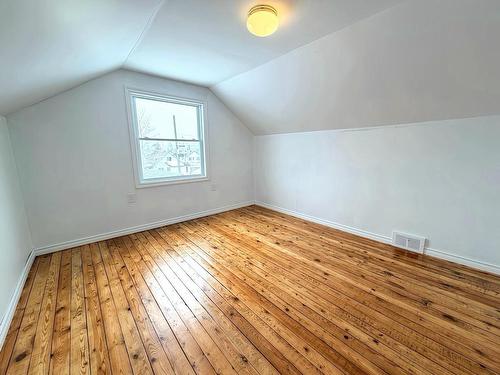 205 Second Avenue, Geraldton, ON 
