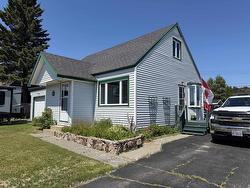39 Laurier Avenue Terrace Bay, ON P0T 2W0