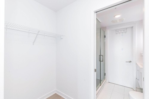 Penderie (Walk-in) - 2903-1288 Av. Des Canadiens-De-Montréal, Montréal (Ville-Marie), QC - Indoor