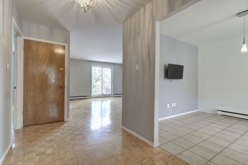 Vue d'ensemble - 6045 Rue Jogues, Montréal (Le Sud-Ouest), QC - Indoor Photo Showing Other Room
