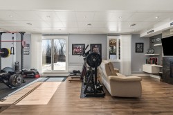 Family Room - 