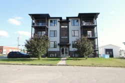 7-242 Rue Drouin  Amos, QC J9T 3N9