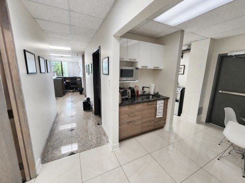 Interior - 2298 Ch. St-François, Dorval, QC 