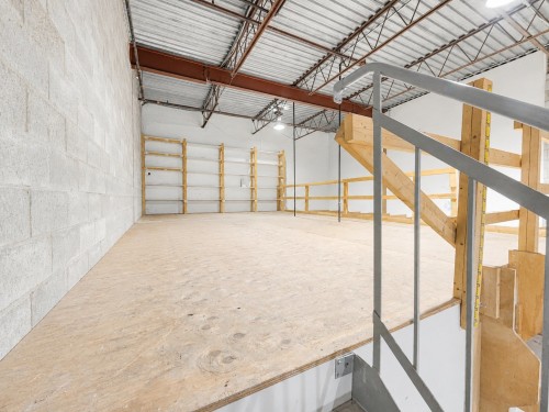 Mezzanine - 2298 Ch. St-François, Dorval, QC 