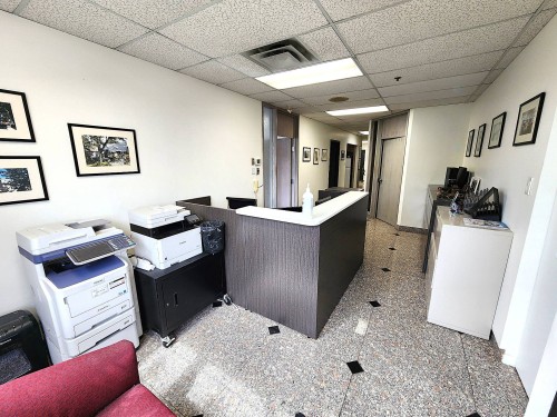 Reception - 2298 Ch. St-François, Dorval, QC 