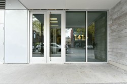 Façade - 