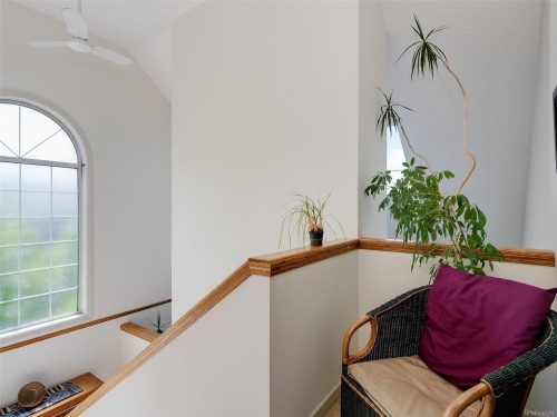 1230 Richardson St, Victoria, BC 