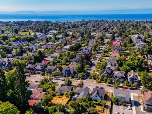 1230 Richardson St, Victoria, BC 