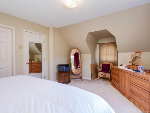 1230 Richardson St, Victoria, BC 