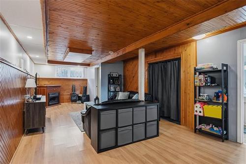 255 St Martin Blvd, Winnipeg, MB 
