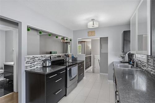 255 St Martin Blvd, Winnipeg, MB 