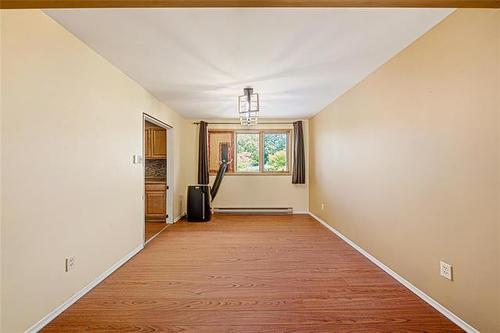 423 Parkview St, Winnipeg, MB 