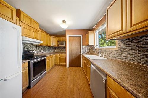 423 Parkview St, Winnipeg, MB 