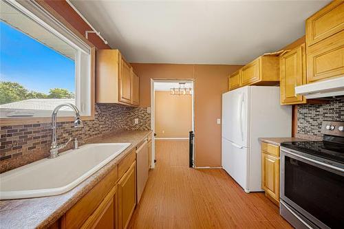 423 Parkview St, Winnipeg, MB 