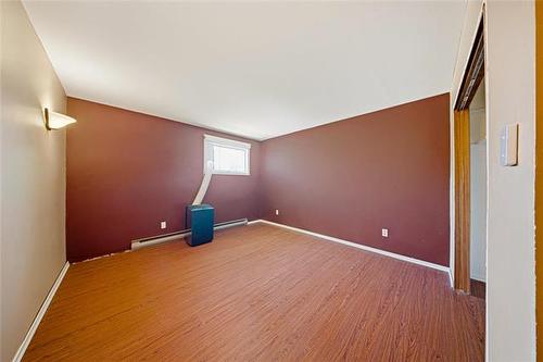 423 Parkview St, Winnipeg, MB 