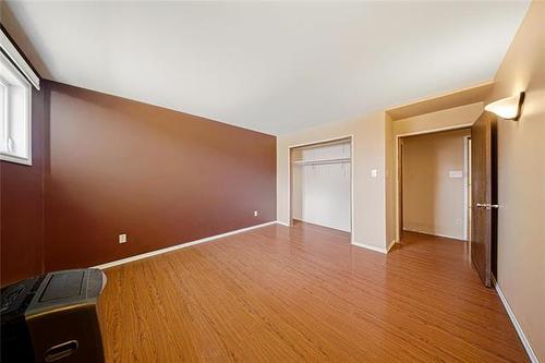 423 Parkview St, Winnipeg, MB 