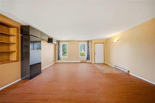 423 Parkview St, Winnipeg, MB 