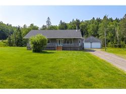 7 Ivey CRT  Pennfield, NB E5H 1X9