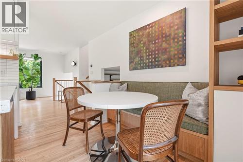 332 Newbold Court, Burlington, ON 