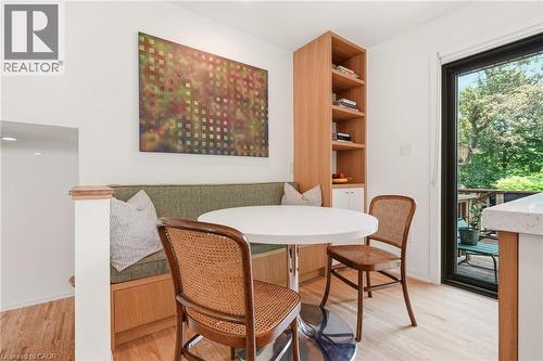 332 Newbold Court, Burlington, ON 