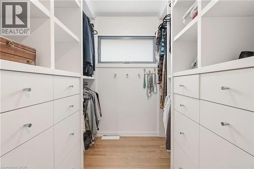 332 Newbold Court, Burlington, ON 