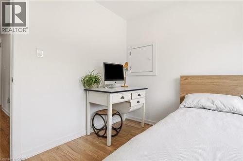 332 Newbold Court, Burlington, ON 