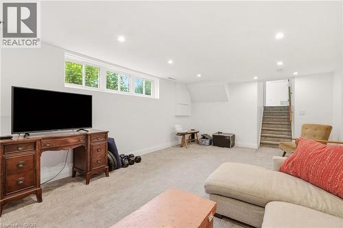 332 Newbold Court, Burlington, ON - Indoor