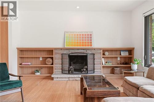 332 Newbold Court, Burlington, ON 