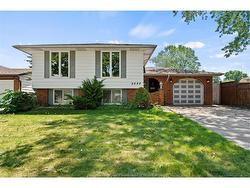 9688 CHESTNUT Drive Windsor, ON N8R 1G8