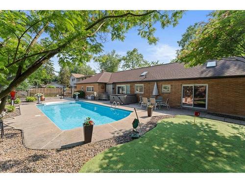 3740 Ouellette, Windsor, ON 