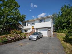 15 Daun Avenue  Enfield, NS B2T 1J7