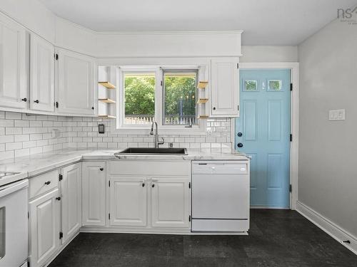 36 Stonehaven Road, Halifax, NS 