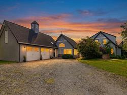 295 Kennedys Road  Boutiliers Point, NS B4B 0M3