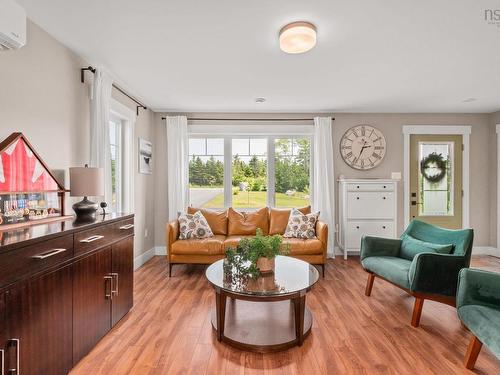1241 Ketch Harbour Road, Ketch Harbour, NS - Indoor Photo Showing Living Room