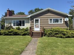 55 CHURCHILL Street  Truro, NS B2N 1M9
