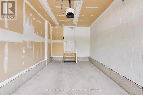 6321 Amber Glen Drive, Mississauga, ON 