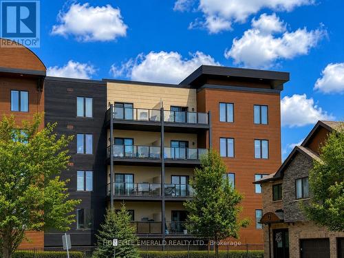 413 - 100 DEAN AVENUE  Barrie, ON L9J 0H1