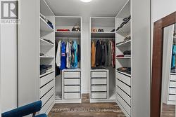 Primary Suite walk in closet - 