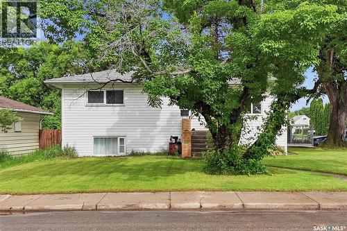 302 U Avenue N, Saskatoon, SK 